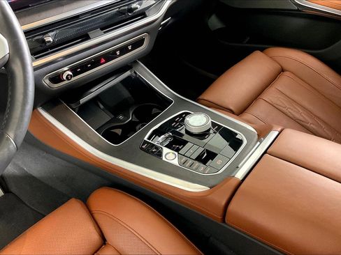 Used 2024 BMW X5 xDrive40i w/ Executive Package AWD/4WD image 13