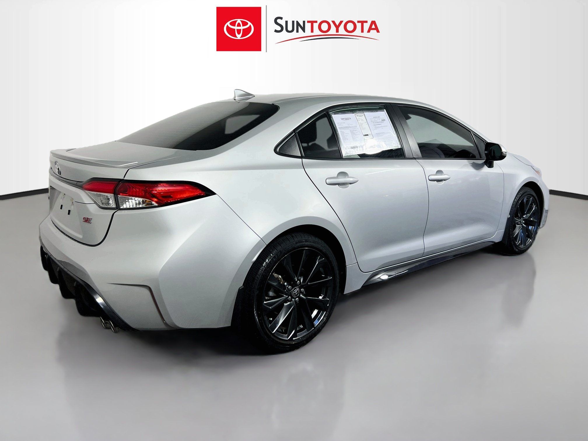 Used 2024 Toyota Corolla SE FWD image 4