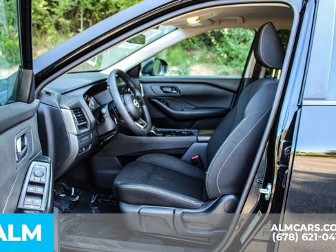 Used 2024 Nissan Rogue S AWD/4WD image 15