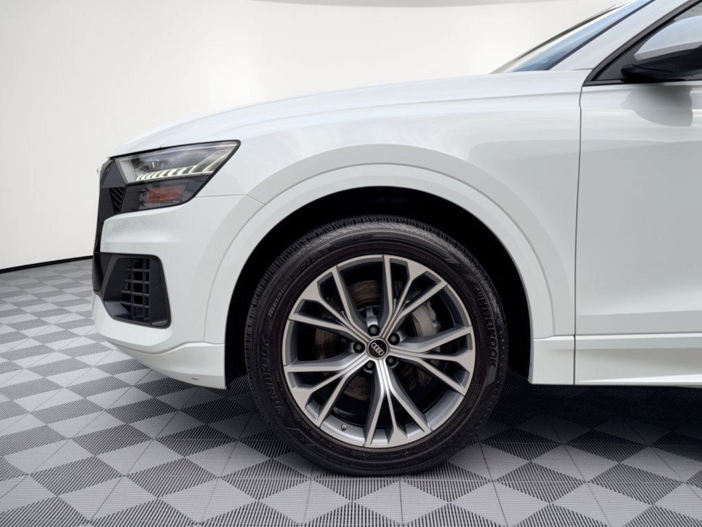 Used 2023 Audi Q8 Premium AWD/4WD image 13