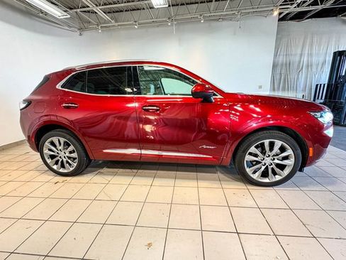 Used 2022 Buick Envision Avenir w/ Technology Package II image 9