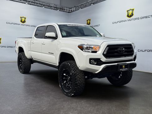 Used 2022 Toyota Tacoma SR5 AWD/4WD image 7