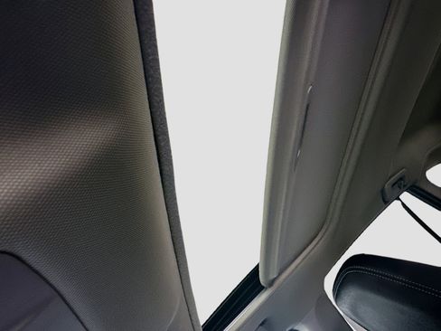 Used 2013 Toyota RAV4 Limited AWD/4WD image 26