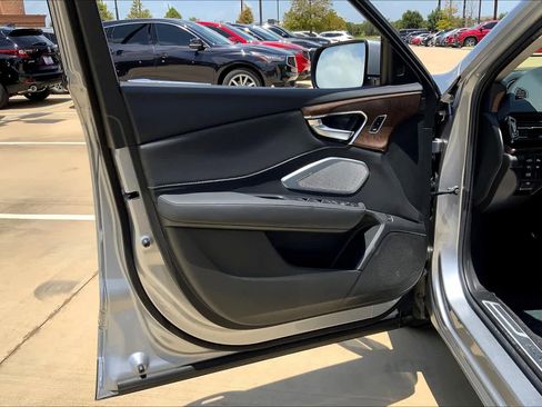 Used 2024 Acura RDX SH-AWD w/ Advance Package image 16