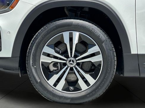 New 2025 Mercedes-Benz GLB 250 4MATIC image 25