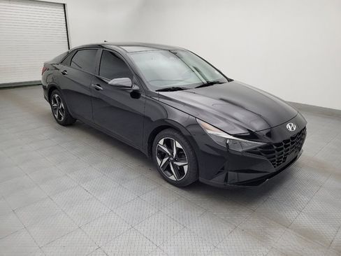 Used 2023 Hyundai Elantra SEL w/ Convenience Package FWD image 11