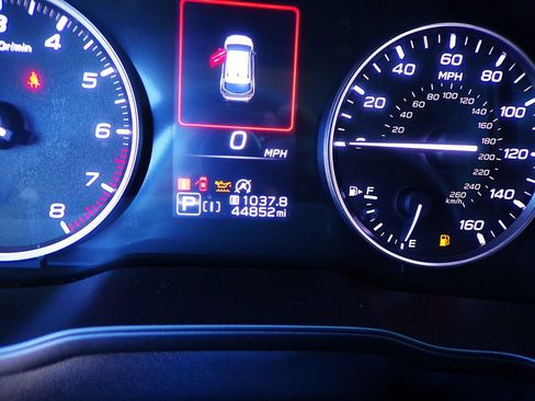 Certified 2024 Subaru Crosstrek 2.0i Premium AWD/4WD image 25