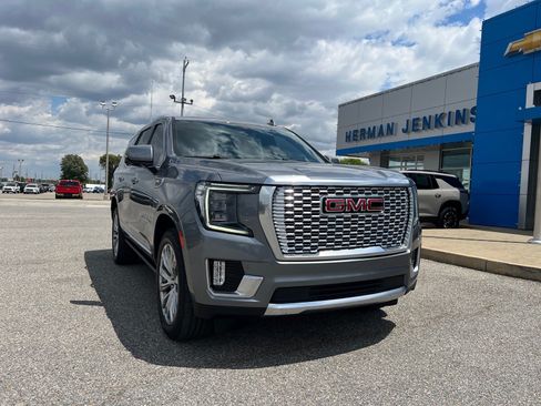 Certified 2022 GMC Yukon Denali AWD/4WD image 1