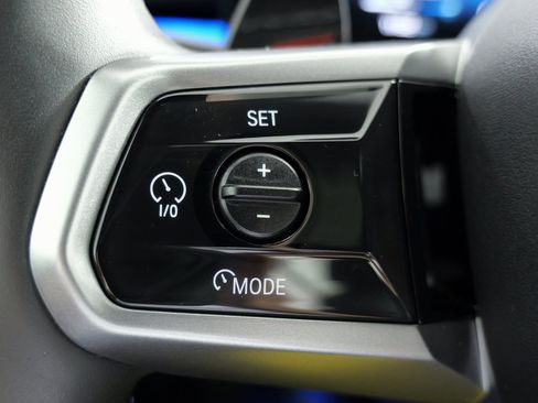 Used 2025 BMW i5 M60 image 65