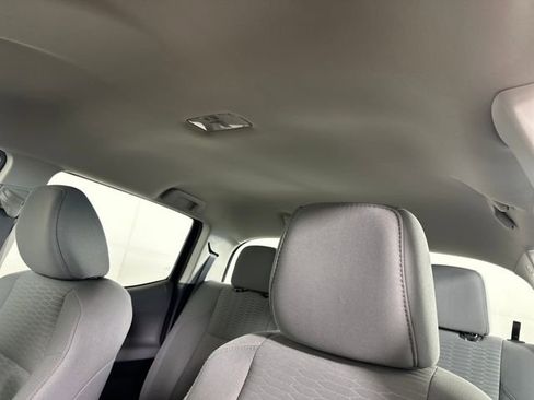 Used 2017 Toyota Tacoma 2WD Double Cab image 12