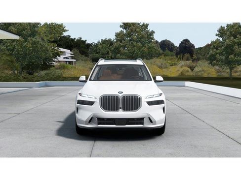 New 2026 BMW X7 xDrive40i image 3