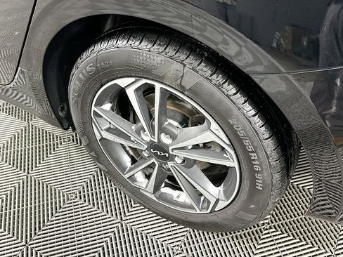 Used 2024 Kia Forte LXS image 34