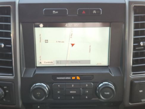 Used 2018 Ford F150 XLT w/ Equipment Group 302A Luxury image 19