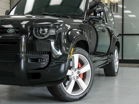 Used 2023 Land Rover Defender 130 X AWD/4WD image 12