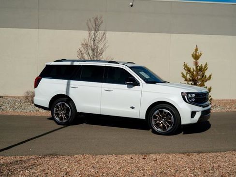 Certified 2025 Ford Expedition King Ranch image 3