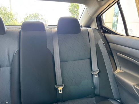 Used 2025 Nissan Versa SV FWD image 37
