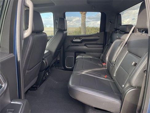 Used 2024 GMC Sierra 1500 SLT image 24