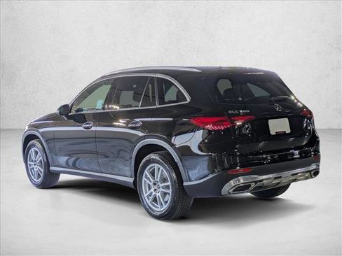 Certified 2023 Mercedes-Benz GLC 300 image 11