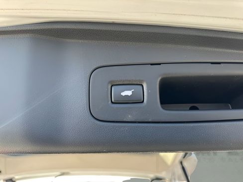 Used 2016 Honda CR-V Touring image 31