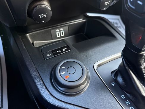 Used 2023 Ford Ranger Lariat w/ Equipment Group 501A High image 44