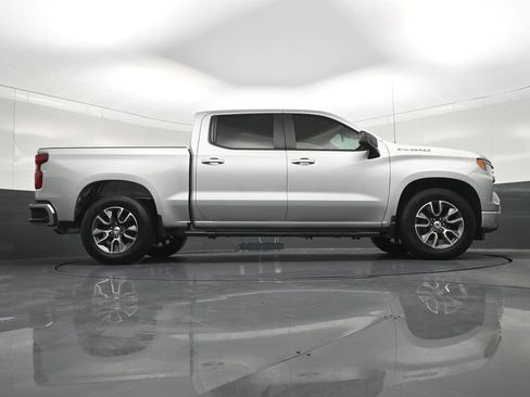 Used 2022 Chevrolet Silverado 1500 RST w/ Convenience Package II RWD image 29