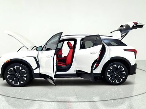 Used 2024 Chevrolet Blazer EV RS AWD/4WD image 15