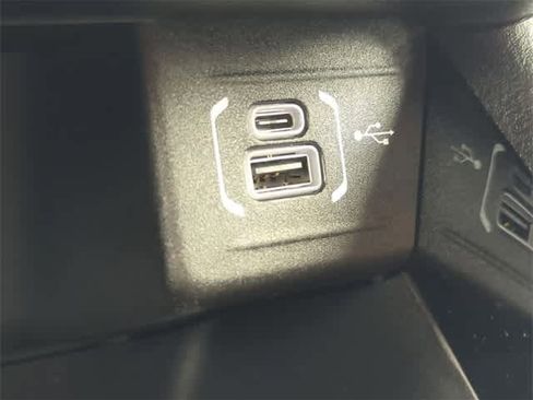 New 2026 Jeep Compass Limited image 30