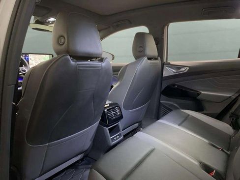 Used 2023 Volkswagen ID.4 S image 18