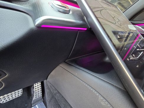 Used 2022 Mercedes-Benz S 500 S 500 w/ AMG Line Package image 40