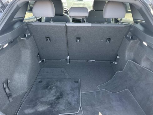Certified 2022 Volkswagen ID.4 Pro RWD image 5