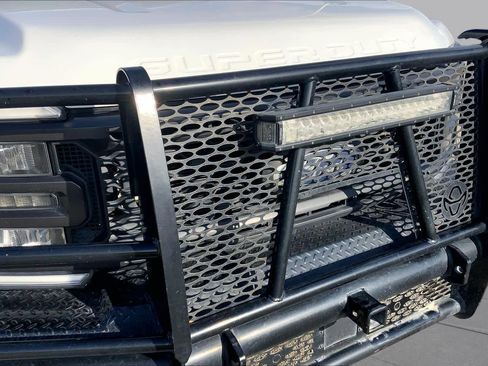 Used 2024 Ford F250 Lariat w/ Sport Appearance Package AWD/4WD image 29
