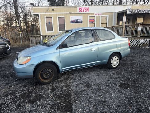 Used 2002 Toyota Echo Coupe FWD image 2