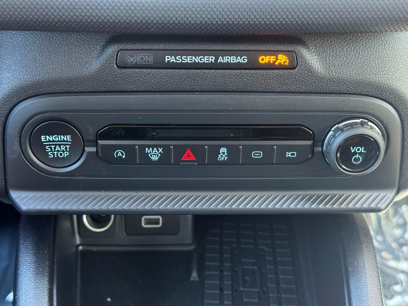 Used 2025 Ford Bronco Sport Big Bend w/ Convenience Package AWD/4WD image 27