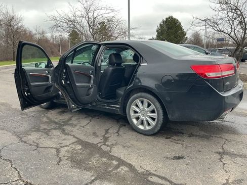 Used 2012 Lincoln MKZ image 25