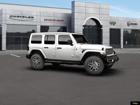 New 2026 Jeep Wrangler Sahara image 9