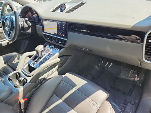 Used 2019 Porsche Cayenne S AWD/4WD image 29