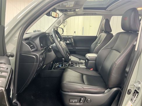 Used 2023 Toyota 4Runner TRD Off-Road Premium image 21