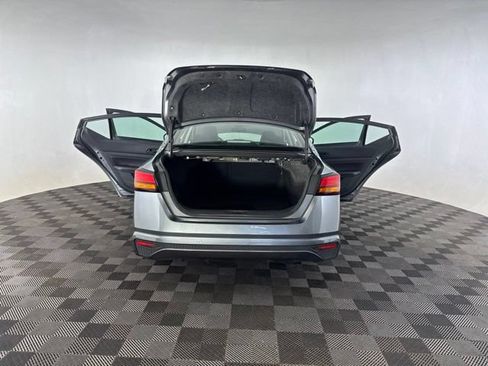 Used 2025 Nissan Altima 2.5 SV FWD image 19