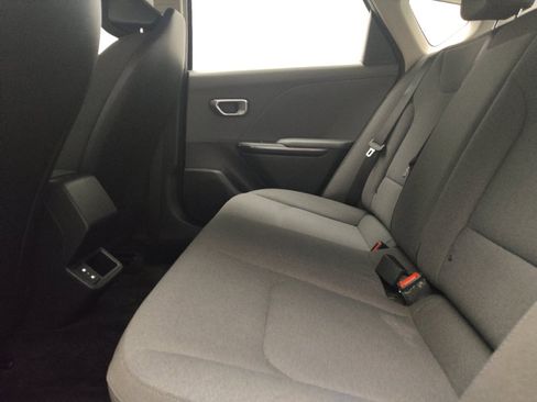 Used 2025 Kia K4 FWD image 18