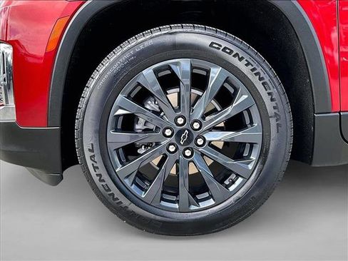 Used 2022 Chevrolet Traverse RS image 10