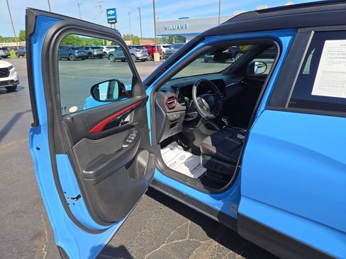 Used 2024 Chevrolet TrailBlazer RS w/ Driver Confidence Package AWD/4WD image 16