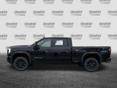 Used 2024 GMC Sierra 2500 AT4 w/ AT4 Premium Plus Package image 7