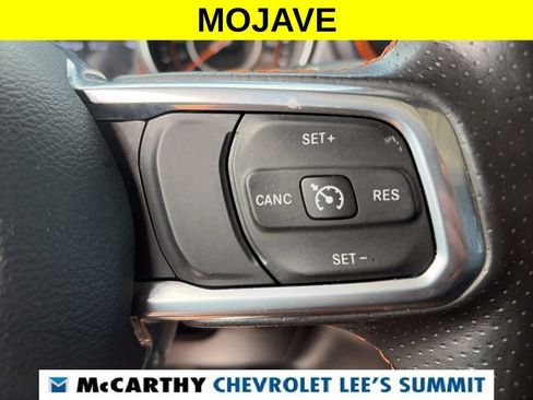 Used 2023 Jeep Gladiator Mojave AWD/4WD image 23