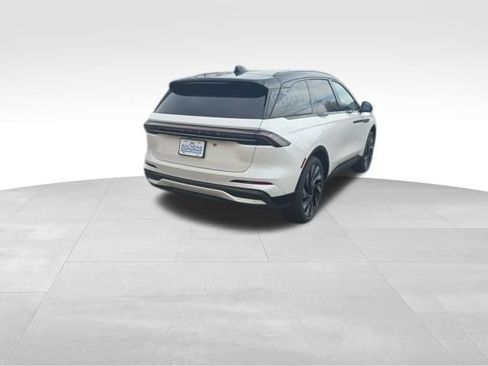 New 2026 Lincoln Nautilus Reserve w/ Jet Appearance Package image 6