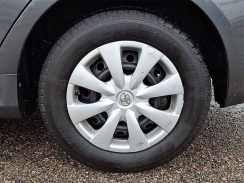 Used 2010 Toyota Corolla image 9