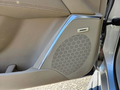 Used 2015 Cadillac Escalade Luxury image 23