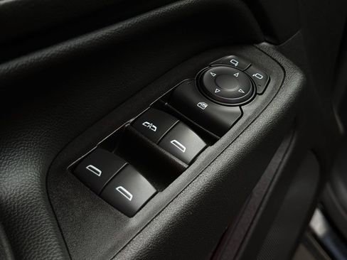 Used 2019 Chevrolet Equinox Premier AWD/4WD image 11