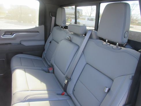 New 2026 GMC Sierra 1500 SLT w/ SLT Premium Plus Package image 15