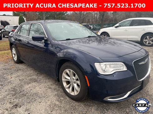 Used 2015 Chrysler 300 Limited image 8
