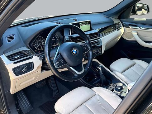 Used 2018 BMW X1 xDrive28i AWD/4WD image 17